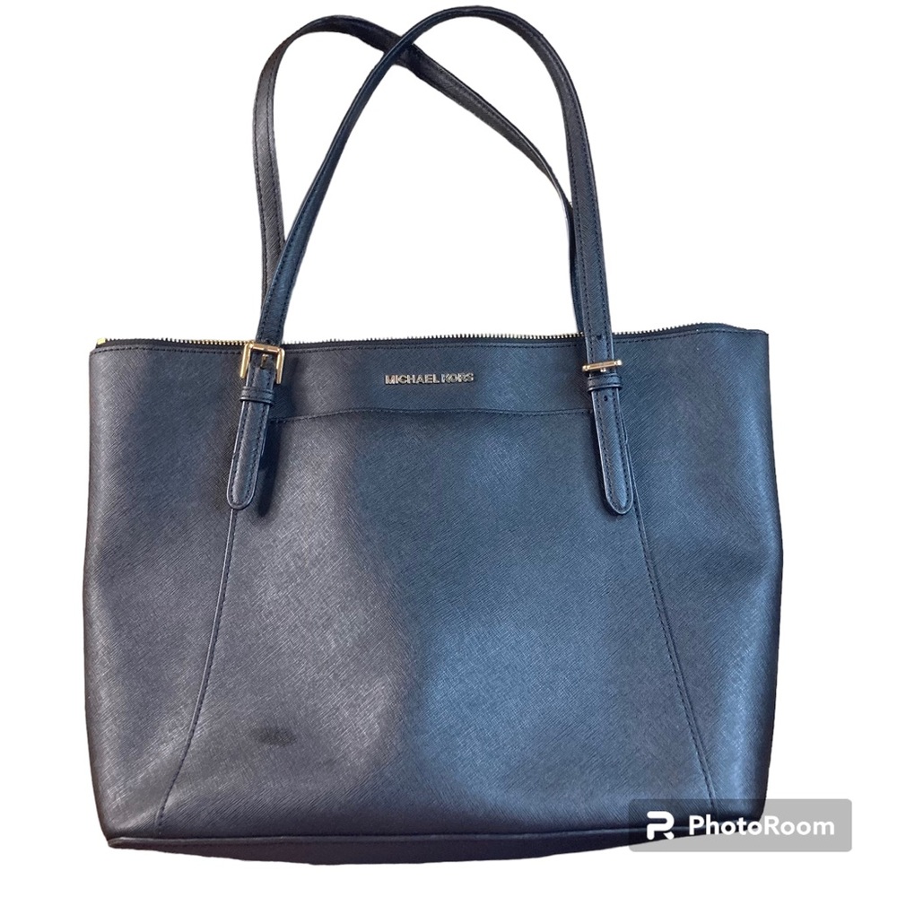 Michael Kors black shoulder bag